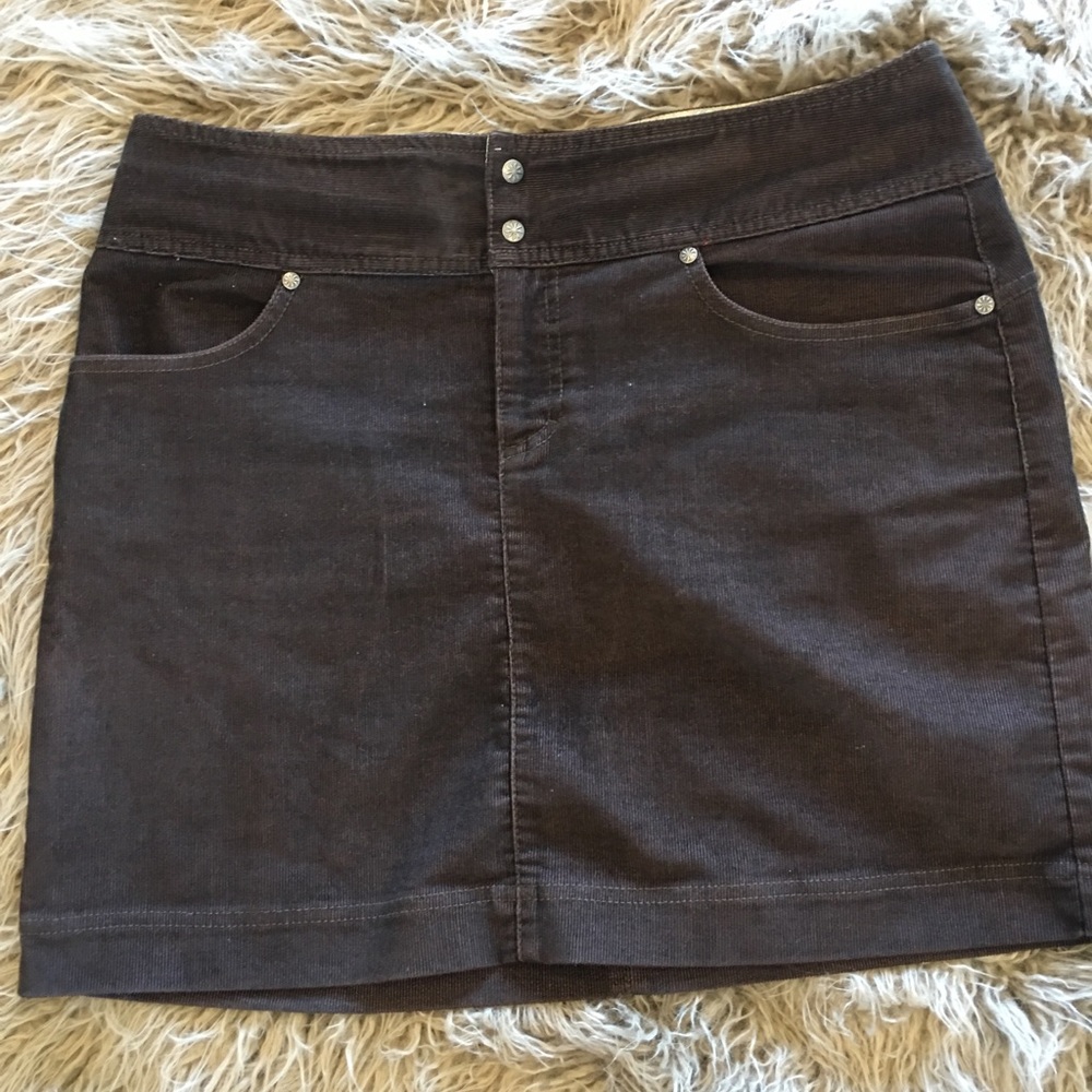 Athleta brown corduroy skirt size 12
